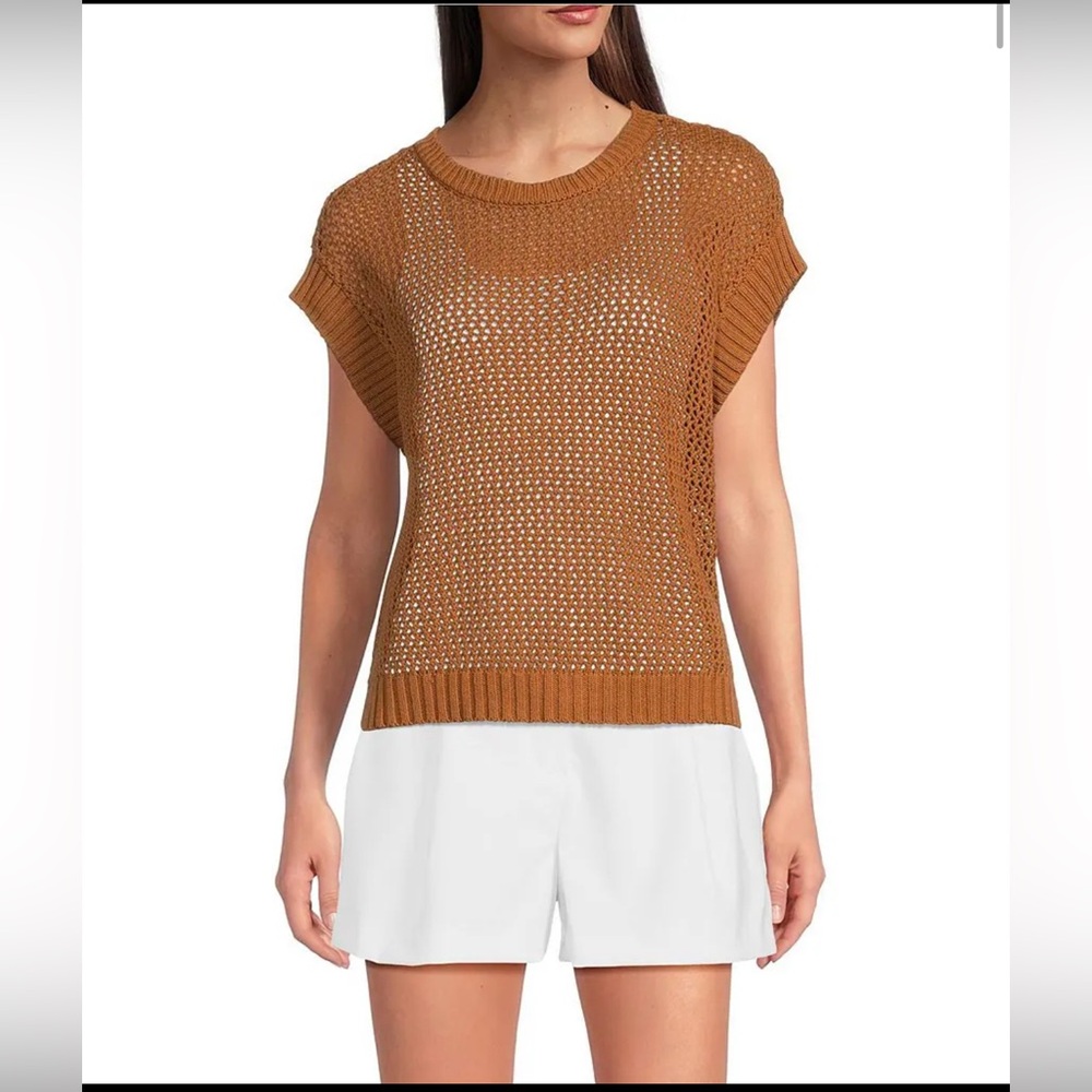 🌷Vince Camuto sweater vest
